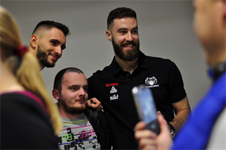 Autogramiáda BC Prievidza (foto: Barbora Bařinová)