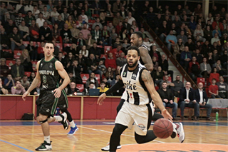 BC Prievidza– MBK Handlová 77:67 (foto: Ladislav Szibilla)