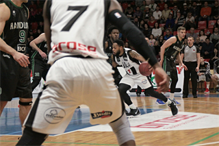 BC Prievidza– MBK Handlová 77:67 (foto: Ladislav Szibilla)