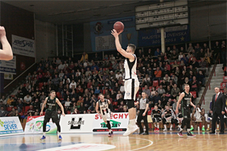 BC Prievidza– MBK Handlová 77:67 (foto: Ladislav Szibilla)