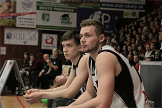 BC Prievidza– MBK Handlová 77:67 (foto: Ladislav Szibilla)