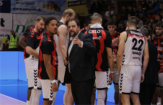 Európsky pohár FIBA: BC Prievidza - Surne Bilbao Basket 61:84 (Foto Ladislav Szibilla)	