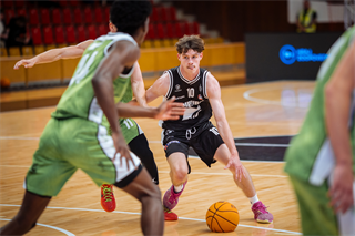 8. kolo TIPOS SBL: BC Prievidza : Slávia SPU Nitra 73:66 (Vladimír Králik)	