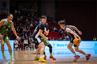 8. kolo TIPOS SBL: BC Prievidza : Slávia SPU Nitra 73:66 (Vladimír Králik)	