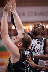 BC Prievidza– MBK Handlová 77:67 (foto: Vladimír Králik)