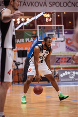 BC Prievidza– MBK Handlová 77:67 (foto: Vladimír Králik)