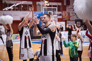 BC Prievidza– MBK Handlová 77:67 (foto: Vladimír Králik)