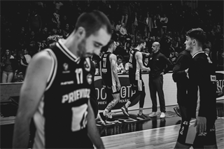 9. kolo TIPOS SBL: BC Prievidza - Nitra Blue Wings 63:80 (Vladimír Králik)