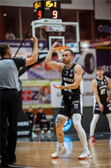 10. kolo TIPOS SBL: BC Prievidza - Inter Bratislava 81:83 (Vladimír Králik)	