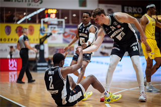 10. kolo TIPOS SBL: BC Prievidza - Inter Bratislava 81:83 (Vladimír Králik)	
