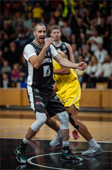 10. kolo TIPOS SBL: BC Prievidza - Inter Bratislava 81:83 (Vladimír Králik)	