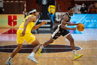 10. kolo TIPOS SBL: BC Prievidza - Inter Bratislava 81:83 (Vladimír Králik)	