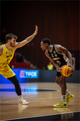10. kolo TIPOS SBL: BC Prievidza - Inter Bratislava 81:83 (Vladimír Králik)	
