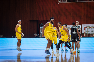10. kolo TIPOS SBL: BC Prievidza - Inter Bratislava 81:83 (Vladimír Králik)	