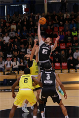 10. kolo TIPOS SBL: BC Prievidza - Inter Bratislava 81:83 (Ladislav Szibilla)