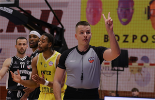 10. kolo TIPOS SBL: BC Prievidza - Inter Bratislava 81:83 (Ladislav Szibilla)