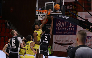 10. kolo TIPOS SBL: BC Prievidza - Inter Bratislava 81:83 (Ladislav Szibilla)