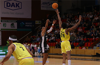 10. kolo TIPOS SBL: BC Prievidza - Inter Bratislava 81:83 (Ladislav Szibilla)