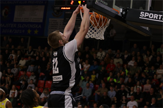 10. kolo TIPOS SBL: BC Prievidza - Inter Bratislava 81:83 (Ladislav Szibilla)