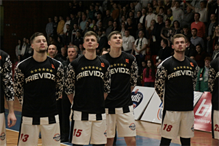 BC Prievidza- MBK Rieker Com-Therm Komárno 81:61 (foto: Ladislav Szibilla)