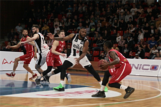 BC Prievidza- MBK Rieker Com-Therm Komárno 81:61 (foto: Ladislav Szibilla)