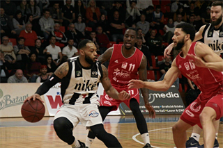 BC Prievidza- MBK Rieker Com-Therm Komárno 81:61 (foto: Ladislav Szibilla)