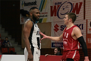 BC Prievidza- MBK Rieker Com-Therm Komárno 81:61 (foto: Ladislav Szibilla)