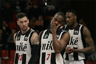 BC Prievidza- MBK Rieker Com-Therm Komárno 81:61 (foto: Ladislav Szibilla)