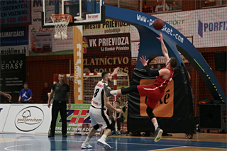 BC Prievidza- MBK Rieker Com-Therm Komárno 81:61 (foto: Ladislav Szibilla)