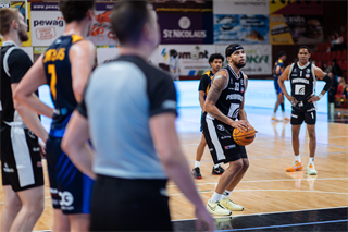 14. kolo TIPOS SBL: BC Prievidza - Iskra Svit 114:62 (Vladimír Králik)