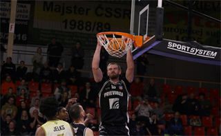 12. kolo TIPOS SBL: BC Prievidza - Patrioti Levice 72:77 (Ladislav Szibilla)	