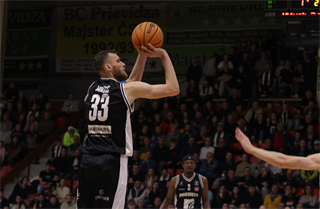 12. kolo TIPOS SBL: BC Prievidza - Patrioti Levice 72:77 (Ladislav Szibilla)	