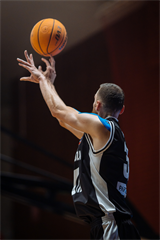 12. kolo TIPOS SBL: BC Prievidza - Patrioti Levice 72:77 (Vladimír Králik)	