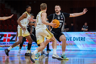 12. kolo TIPOS SBL: BC Prievidza - Patrioti Levice 72:77 (Vladimír Králik)	