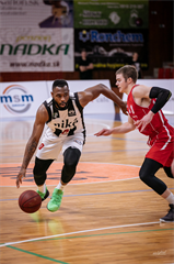 BC Prievidza-MBK Rieker Com-Therm Komárno 103:81  (foto: Vladimír Králik)