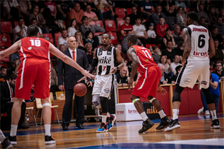 BC Prievidza-MBK Rieker Com-Therm Komárno 103:81  (foto: Vladimír Králik)