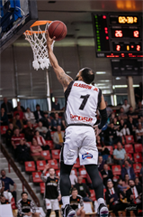 BC Prievidza-MBK Rieker Com-Therm Komárno 103:81  (foto: Vladimír Králik)