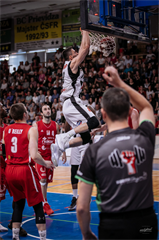 BC Prievidza-MBK Rieker Com-Therm Komárno 103:81  (foto: Vladimír Králik)