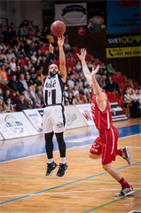 BC Prievidza-MBK Rieker Com-Therm Komárno 103:81  (foto: Vladimír Králik)