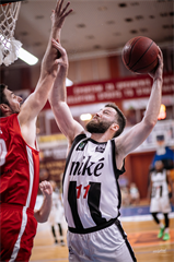 BC Prievidza-MBK Rieker Com-Therm Komárno 103:81  (foto: Vladimír Králik)
