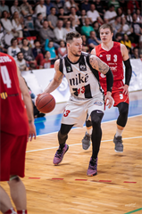 BC Prievidza-MBK Rieker Com-Therm Komárno 103:81  (foto: Vladimír Králik)