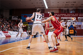 BC Prievidza-MBK Rieker Com-Therm Komárno 103:81  (foto: Vladimír Králik)