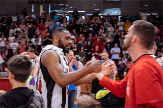 BC Prievidza-MBK Rieker Com-Therm Komárno 103:81  (foto: Vladimír Králik)
