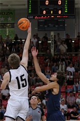 Slávnostné otvorenie novej palubovky: BC Prievidza - NH Ostrava 75:73 (foto: Ladislav Szibilla)	