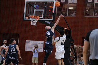 Slávnostné otvorenie novej palubovky: BC Prievidza - NH Ostrava 75:73 (foto: Ladislav Szibilla)	