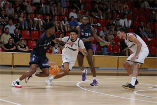 Slávnostné otvorenie novej palubovky: BC Prievidza - NH Ostrava 75:73 (foto: Ladislav Szibilla)	