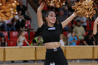 Slávnostné otvorenie novej palubovky: BC Prievidza - NH Ostrava 75:73 (foto: Ladislav Szibilla)	