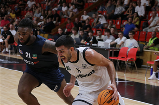 Slávnostné otvorenie novej palubovky: BC Prievidza - NH Ostrava 75:73 (foto: Ladislav Szibilla)	