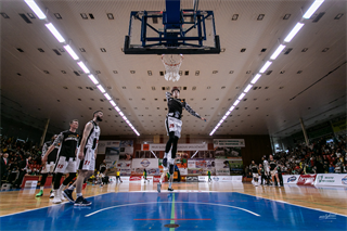BC Prievidza - BK Levickí Patrioti 76:64 (foto: Vladimír Králik)