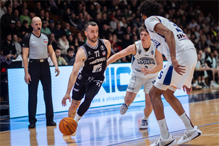 20. kolo Tipos SBL: BC Prievidza - Spišskí Rytieri 94:61 (Vladimír Králik)